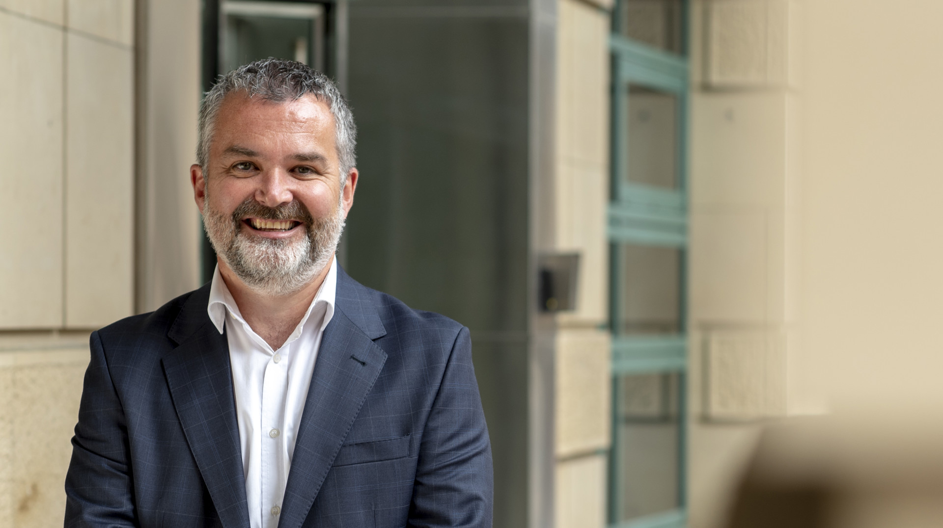 Background image - Derek 118