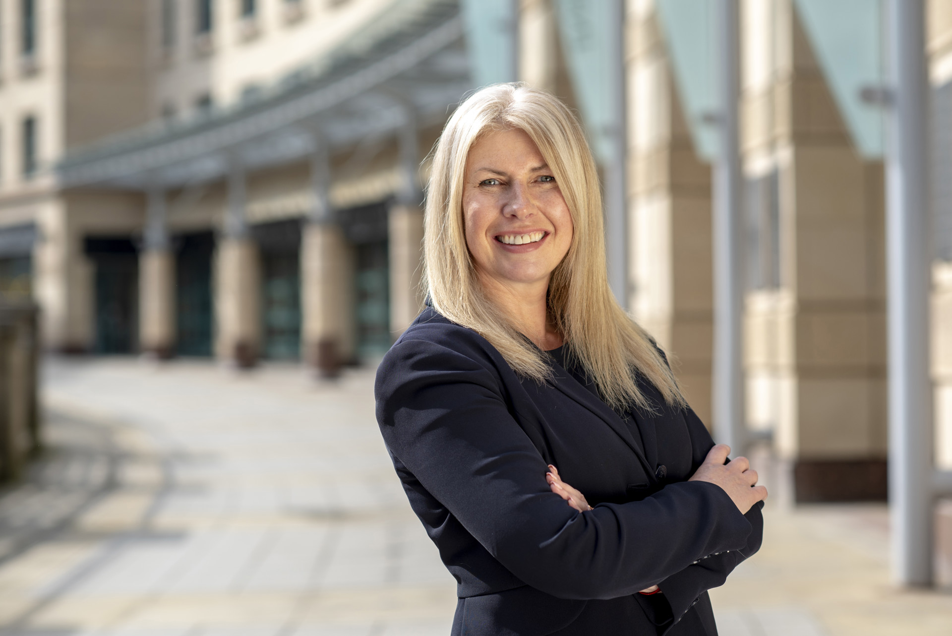 Background image - Suzanne