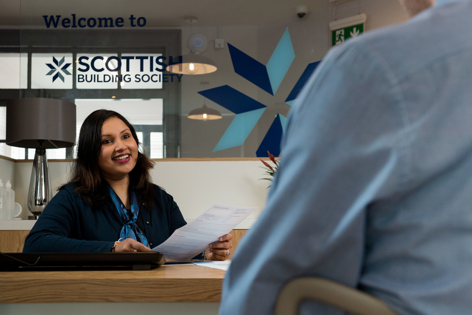 Background image - Customer Service