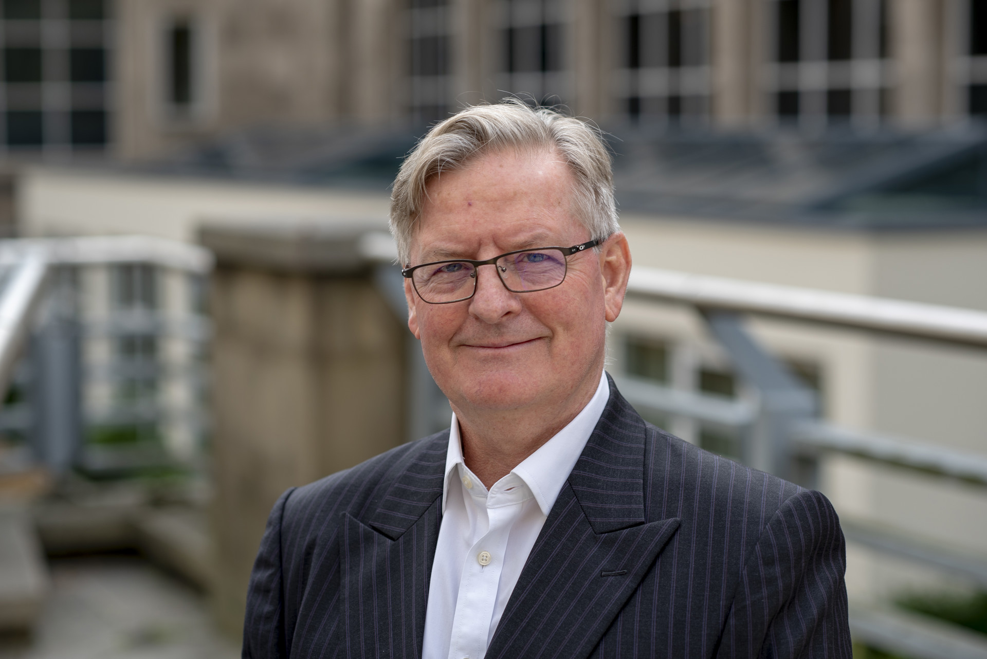 Background image - Sean 43